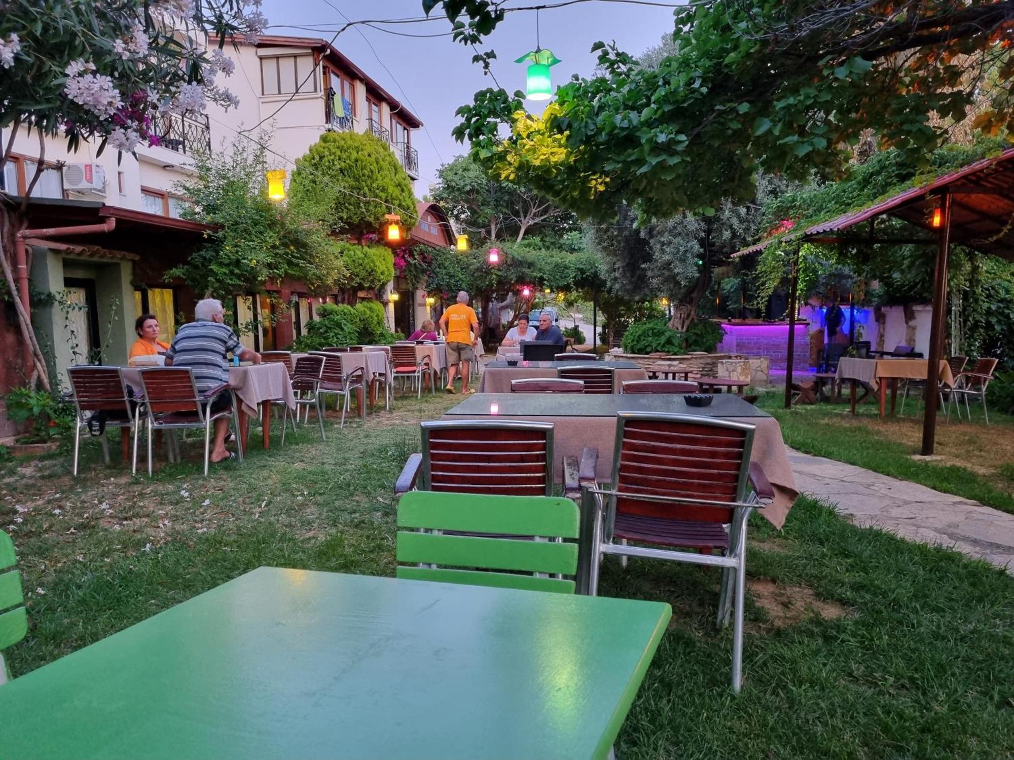 Soleil Hotel Kusadasi Exterior foto