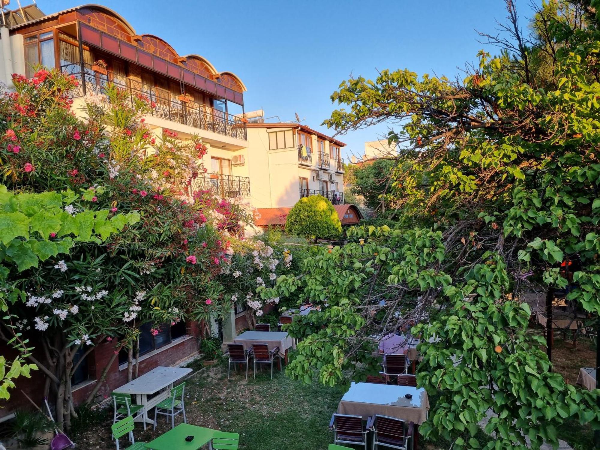 Soleil Hotel Kusadasi Exterior foto
